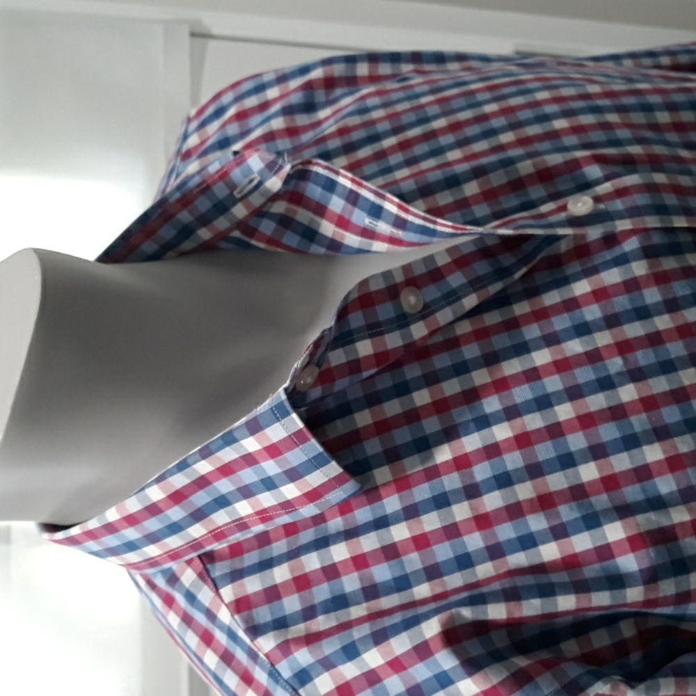 UNTUCKit mens red, white and blue plaid cotton shirt. Large